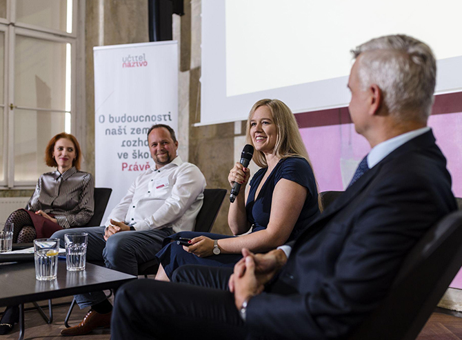 cesko hleda reditele_clanek